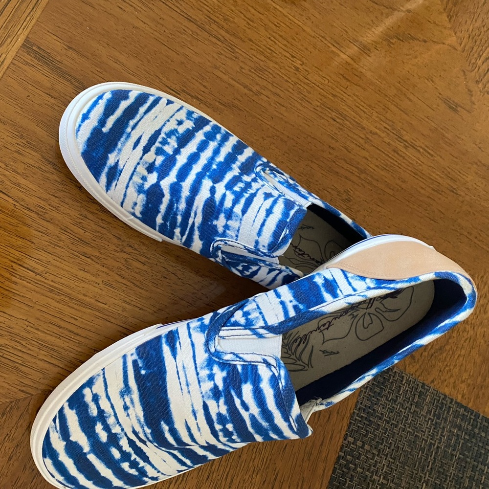 Margaritaville sz 9.5 tie dye slip ons.  NWOT.